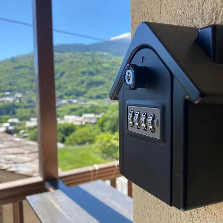 Grenier Du Coeur アパート アオスタ